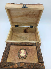 Load image into Gallery viewer, Sister You Hold the Key Wooden Keepsake Box Sets
